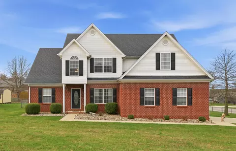 462 Oakley Ave, Harrodsburg, KY 40330