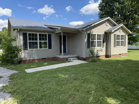 725 Muddy Creek S Rd, Berea, KY 40403