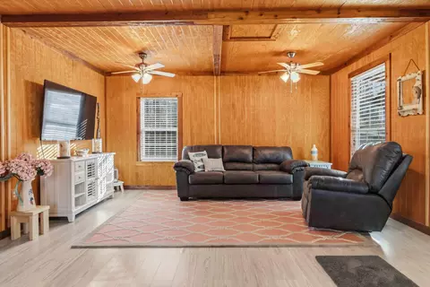 Living - 1994 Jasper Bend Rd, Burnside, KY 42519 photo 1 of 2