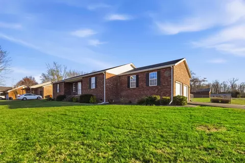 15 Douglas Ave, Stanford, KY 40484