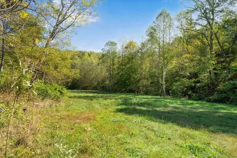 9999 Ky-15, Campton, KY 41301