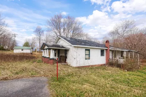 694 N Kentucky 830, Corbin, KY 40701 photo 2