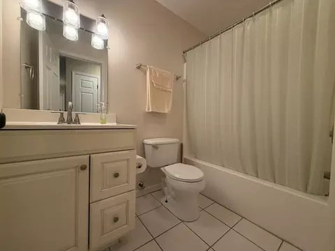 Bath - 49 Creekside Ln, Corbin, KY 40701 photo 2 of 2