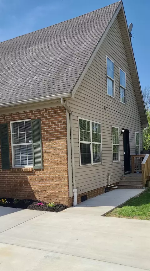 Exterior - 220 Tanbark Dr, Georgetown, KY 40324 photo 3 of 8