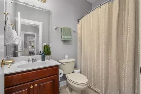 Bath - 129 Birkdale Dr, Georgetown, KY 40324 photo 4 of 5