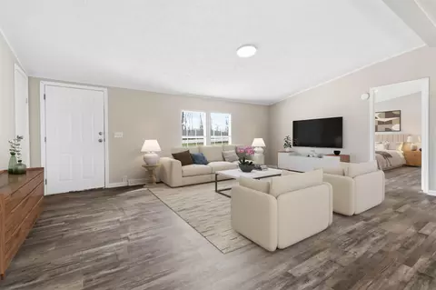 Living - 2178 Adams Rd, Corbin, KY 40701 photo 6 of 7