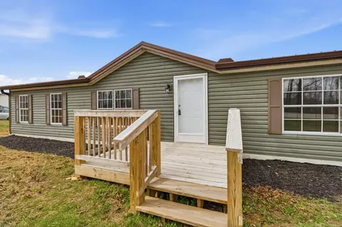 Exterior - 2178 Adams Rd, Corbin, KY 40701 photo 4 of 8
