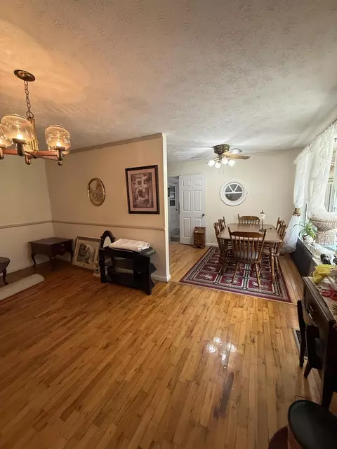 Dining - 2572 State Hwy 806, Eolia, KY 40826 photo 1 of 3