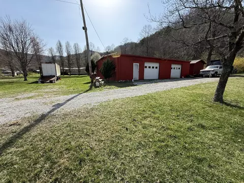 Exterior - 2572 State Hwy 806, Eolia, KY 40826 photo 6 of 9
