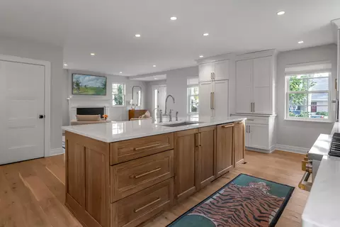 Kitchen - 224 Chenault Rd, Lexington, KY 40502 photo 11 of 12