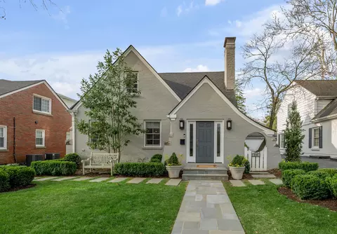 224 Chenault Rd, Lexington, KY 40502