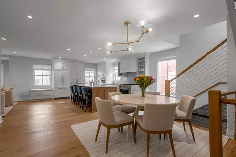 Dining - 224 Chenault Rd, Lexington, KY 40502 photo 3 of 4