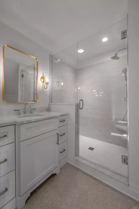 Bath - 224 Chenault Rd, Lexington, KY 40502 photo 12 of 12