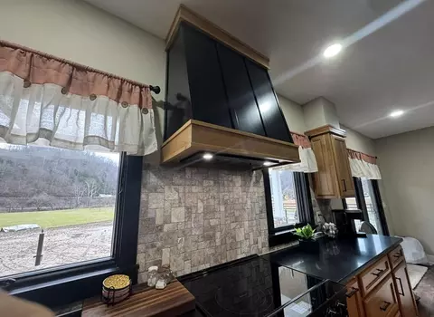 Kitchen - 2091 Kentucky 122, Printer, KY 41655 photo 3 of 4