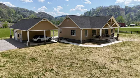2091 Kentucky 122, Printer, KY 41655