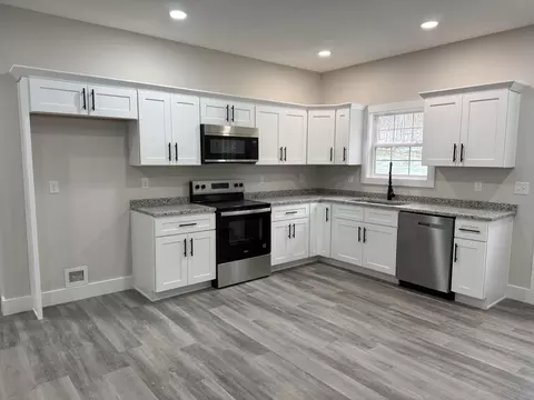 Kitchen - 769 Pine Tree Rd, Nancy, KY 42544 photo 1 of 4