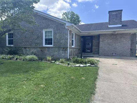 520 Pinoak Dr, Nicholasville, KY 40356