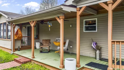 Exterior - 147 Clearfork Rd, Morehead, KY 40351 photo 4 of 10