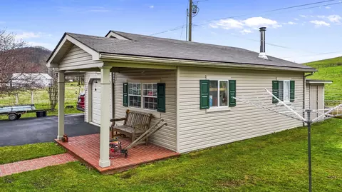 Exterior - 147 Clearfork Rd, Morehead, KY 40351 photo 7 of 10