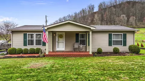 Exterior - 147 Clearfork Rd, Morehead, KY 40351 photo 1 of 10