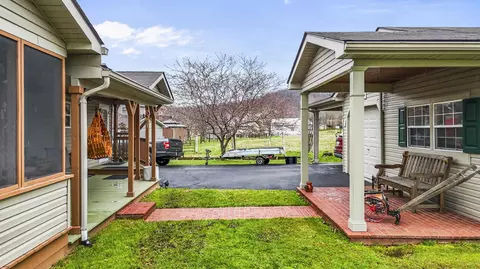 Exterior - 147 Clearfork Rd, Morehead, KY 40351 photo 5 of 10