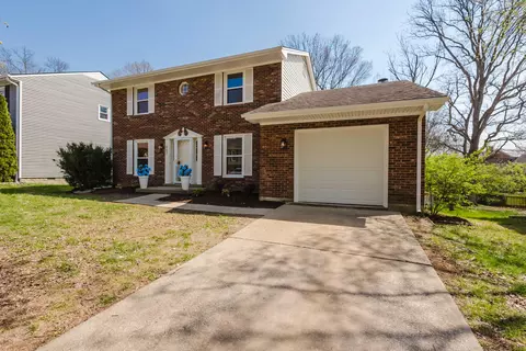 887 Jairus Dr, Lexington, KY 40515