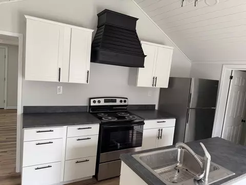 Kitchen - 930 Auger Springs Rd, Corbin, KY 40701 photo 3 of 7