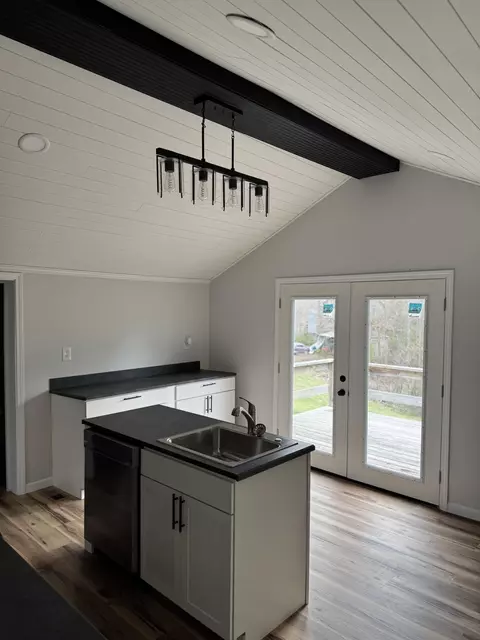 Kitchen - 930 Auger Springs Rd, Corbin, KY 40701 photo 6 of 7