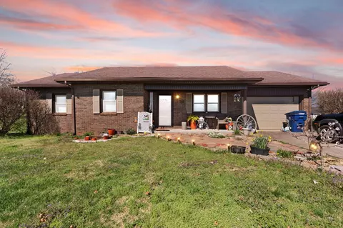1080 Parkers Mill Rd, Somerset, KY 42501