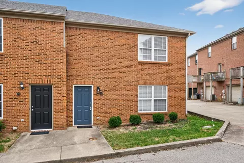 487 Dabney Dr, Lexington, KY 40509