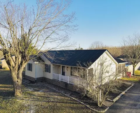 436 Halls Gap Estates Rd, Stanford, KY 40484
