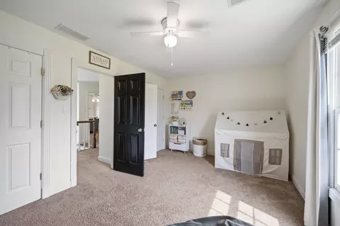 Bedroom - 307 Brookgreen Dr, Berea, KY 40403 photo 6 of 6