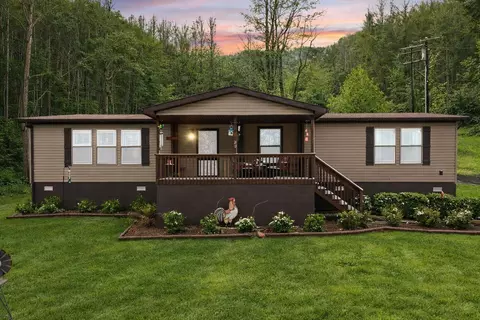 20 Tan Trough Hollow Rd, Evarts, KY 40828
