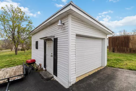 68 Poplar Ave, Burnside, KY 42519 photo 5