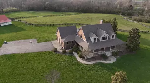 3701 Hidden Lake Ln, Lexington, KY 40516