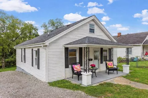 806 5th Ave, Frankfort, KY 40601