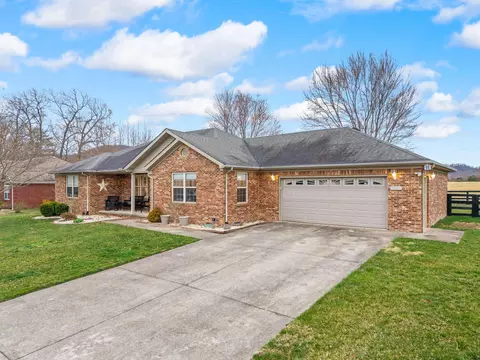 Exterior - 184 Keith Dr, Berea, KY 40403 photo 4 of 8