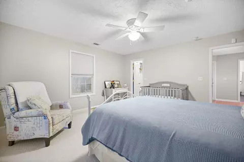 Bedroom - 184 Keith Dr, Berea, KY 40403 photo 7 of 12