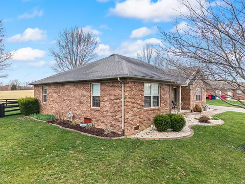 Exterior - 184 Keith Dr, Berea, KY 40403 photo 5 of 8
