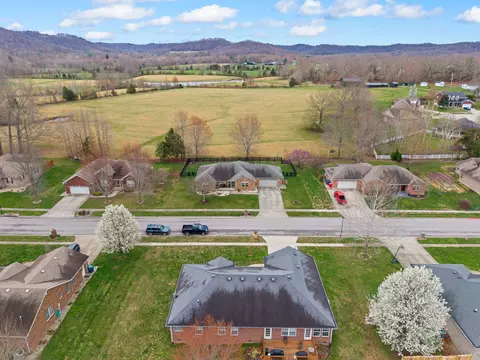 View/Area - 184 Keith Dr, Berea, KY 40403 photo 7 of 23