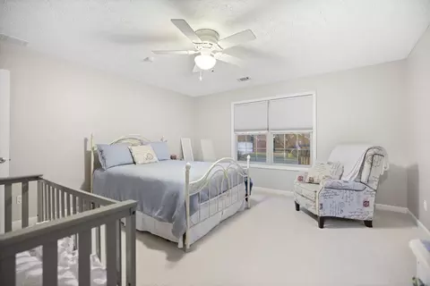 Bedroom - 184 Keith Dr, Berea, KY 40403 photo 6 of 12