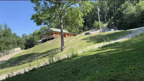422 Kirk Ln, Tollesboro, KY 41189