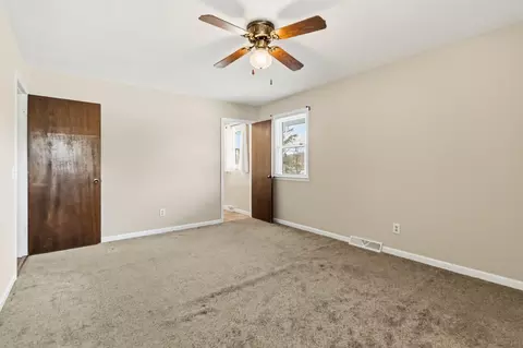 Bedroom - 1388 Oak Ridge Rd, Corbin, KY 40701 photo 3 of 12