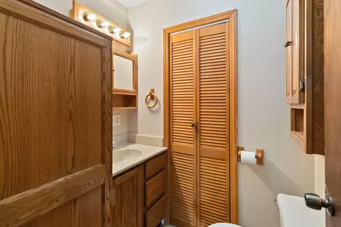 Bath - 1388 Oak Ridge Rd, Corbin, KY 40701 photo 1 of 3