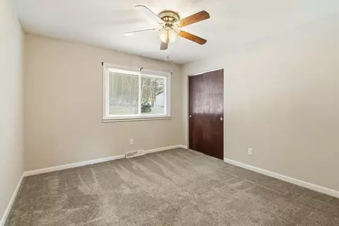 Bedroom - 1388 Oak Ridge Rd, Corbin, KY 40701 photo 9 of 12