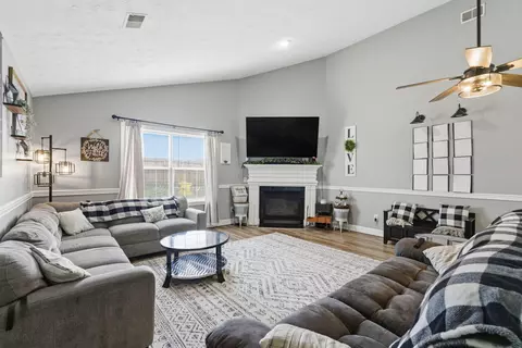 Living - 204 Sturbridge Dr, Georgetown, KY 40324 photo 1 of 1