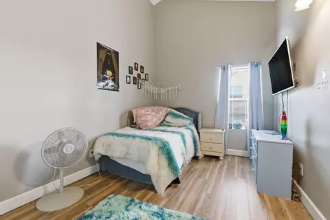 Bedroom - 204 Sturbridge Dr, Georgetown, KY 40324 photo 3 of 4
