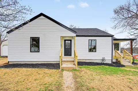 251 Bonnycastle Dr, Frankfort, KY 40601