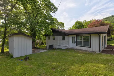 Exterior - 609 Crestview Ln, Morehead, KY 40351 photo 11 of 11