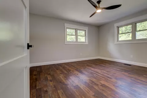 Bedroom - 609 Crestview Ln, Morehead, KY 40351 photo 2 of 3